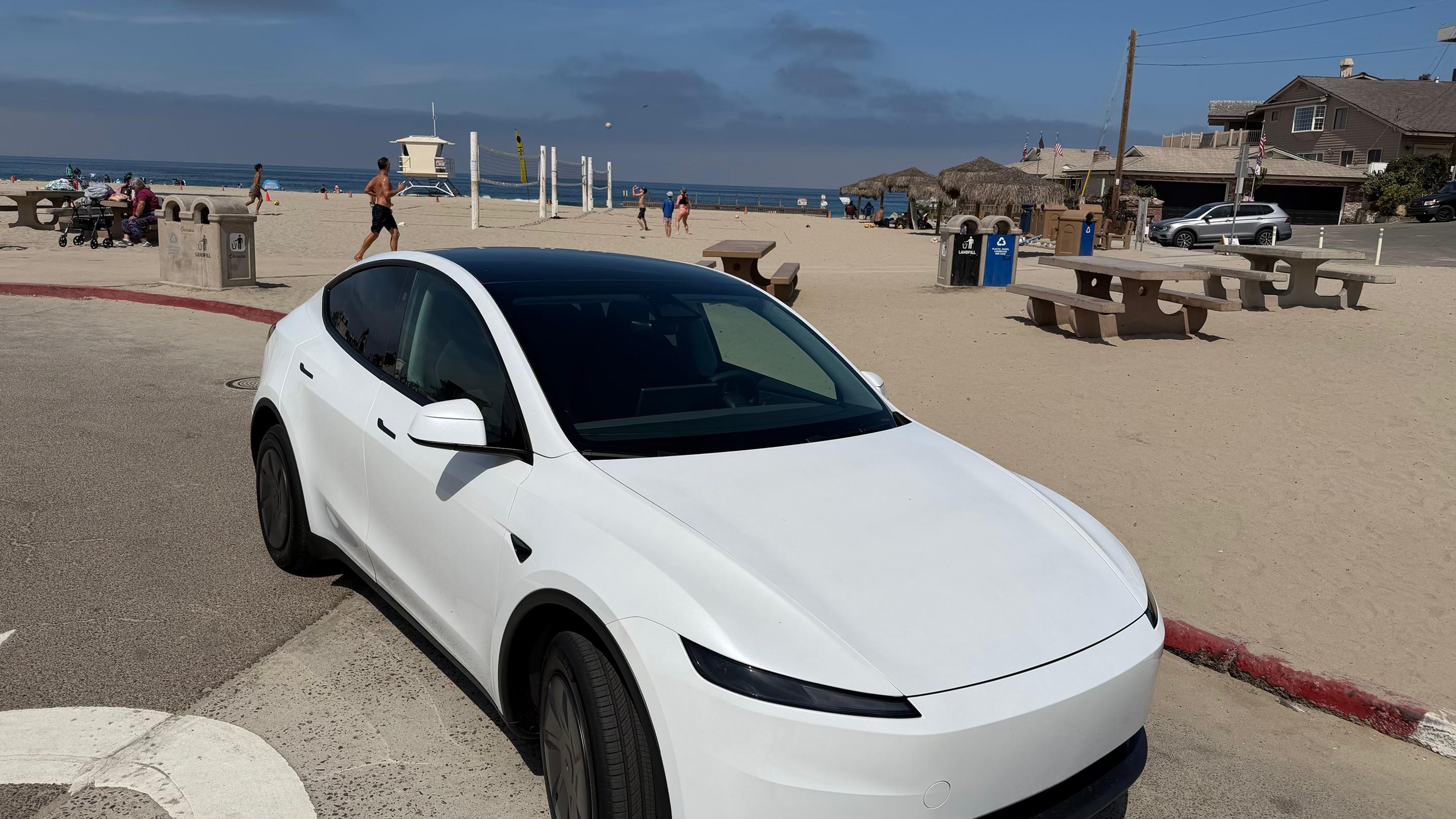 Tesla Model Y 2026 in Solana Beach, CA