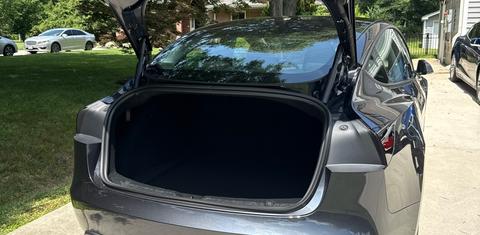Tesla Model 3 2025