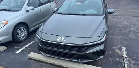 Hyundai Elantra 2025