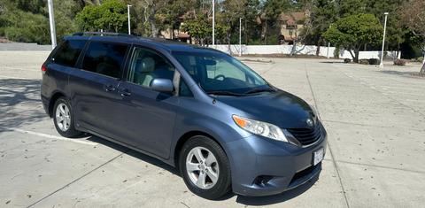 Toyota Sienna 2014