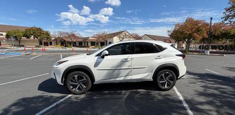 Lexus NX 2019