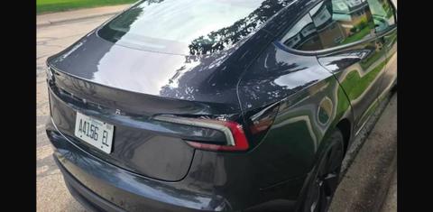 Tesla Model 3 2024
