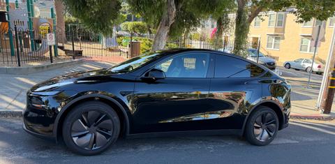 Tesla Model Y 2026