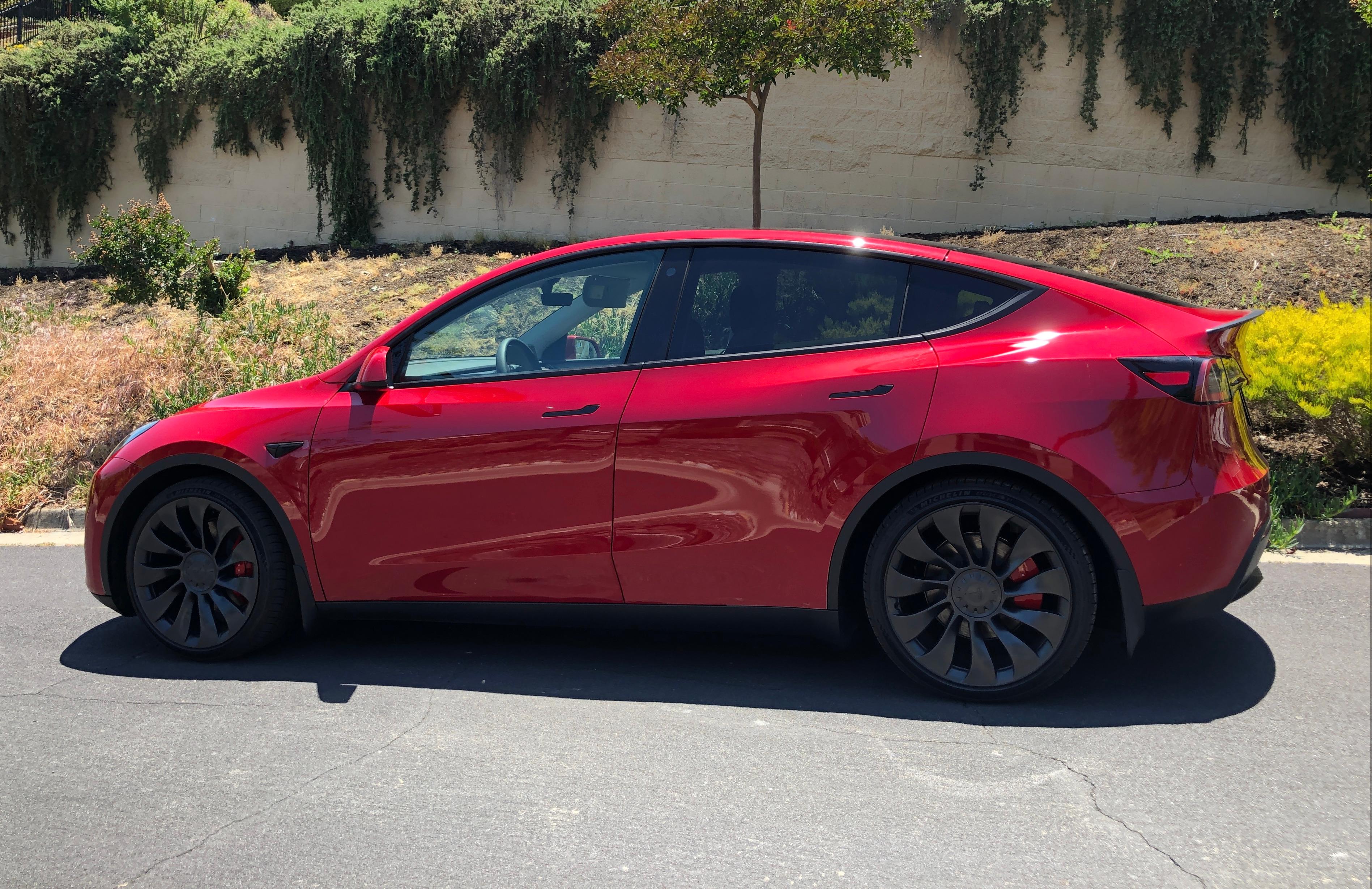 Tesla Model Y 2023 in Oakland, CA