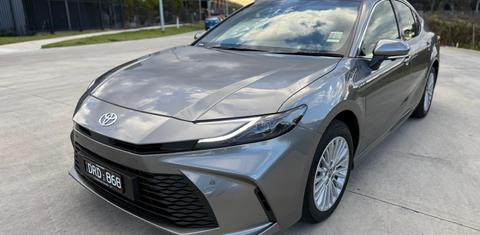 Toyota CAMRY 2025