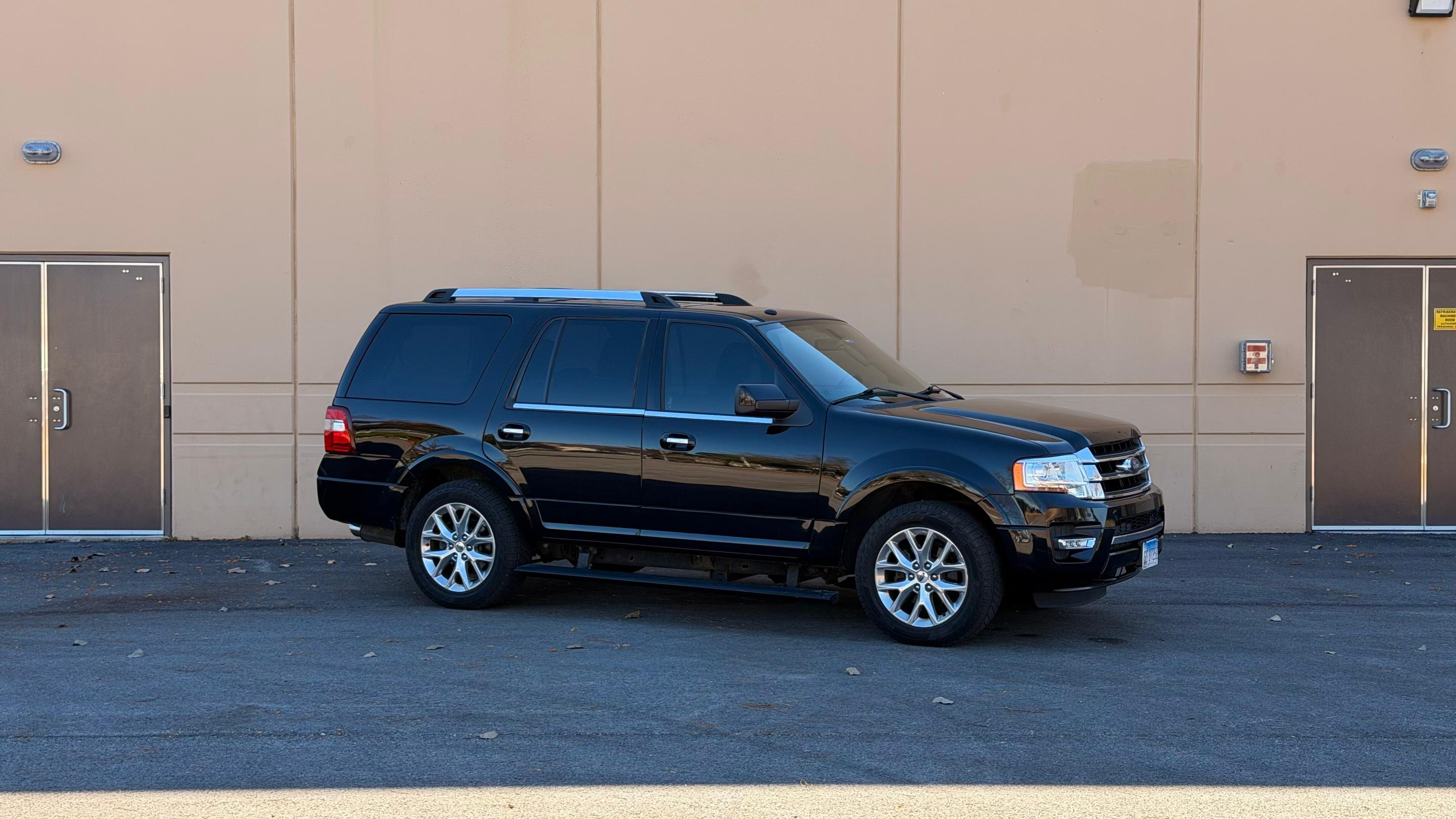 Ford Expedition 2017 in Oak Lawn, IL