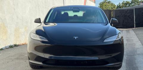 Tesla Model 3 2025
