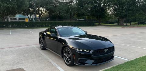 Ford Mustang 2024