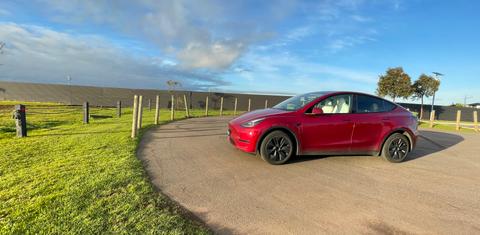 Tesla MODEL Y 2024