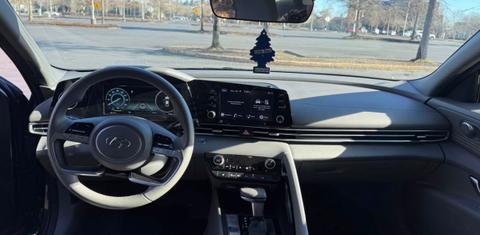 Hyundai Elantra 2021