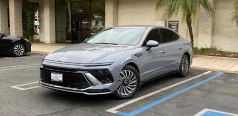 Hyundai Sonata Hybrid 2025