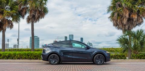 Tesla Model Y 2026