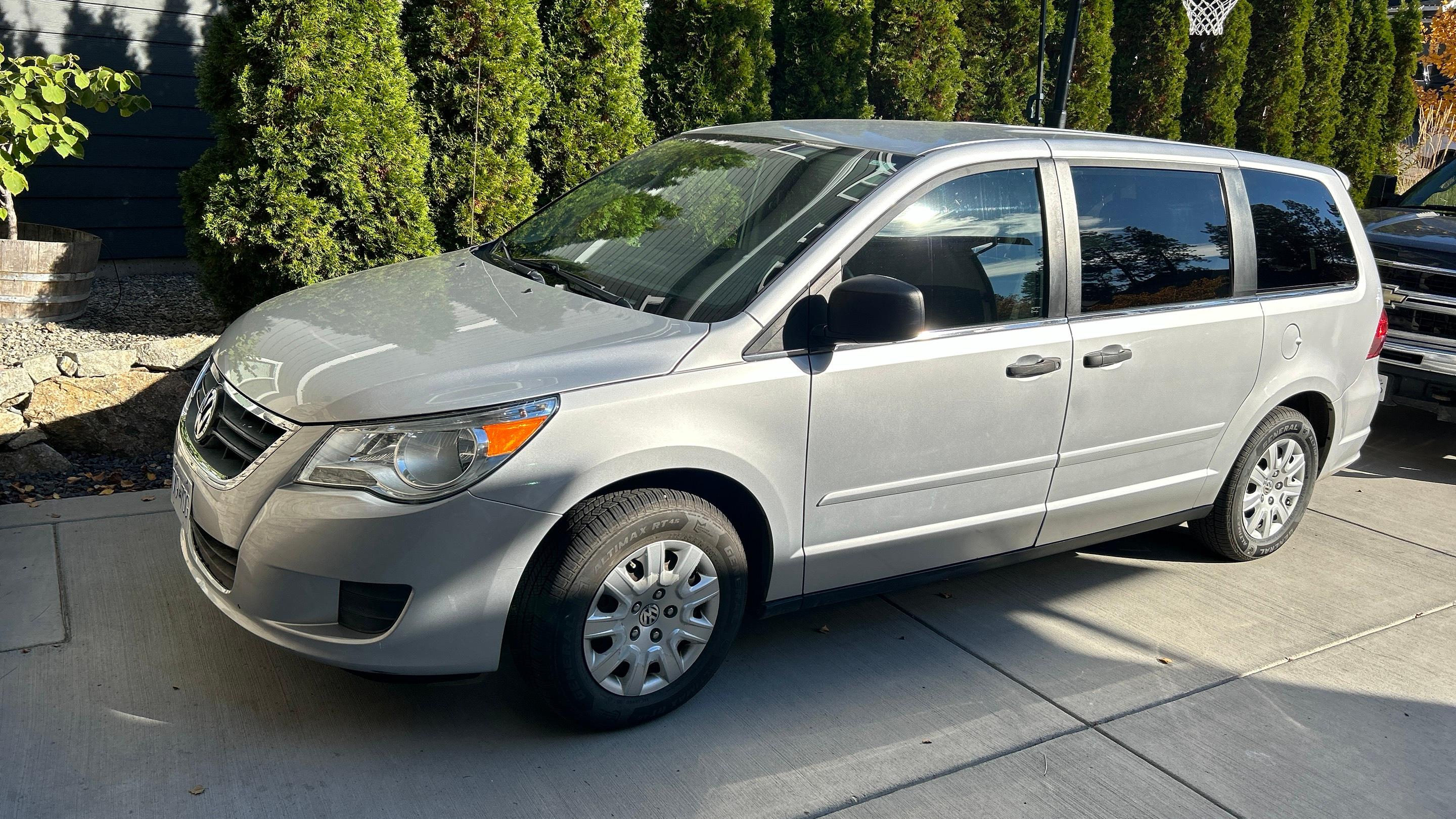 Volkswagen Routan 2012 à West Kelowna, BC
