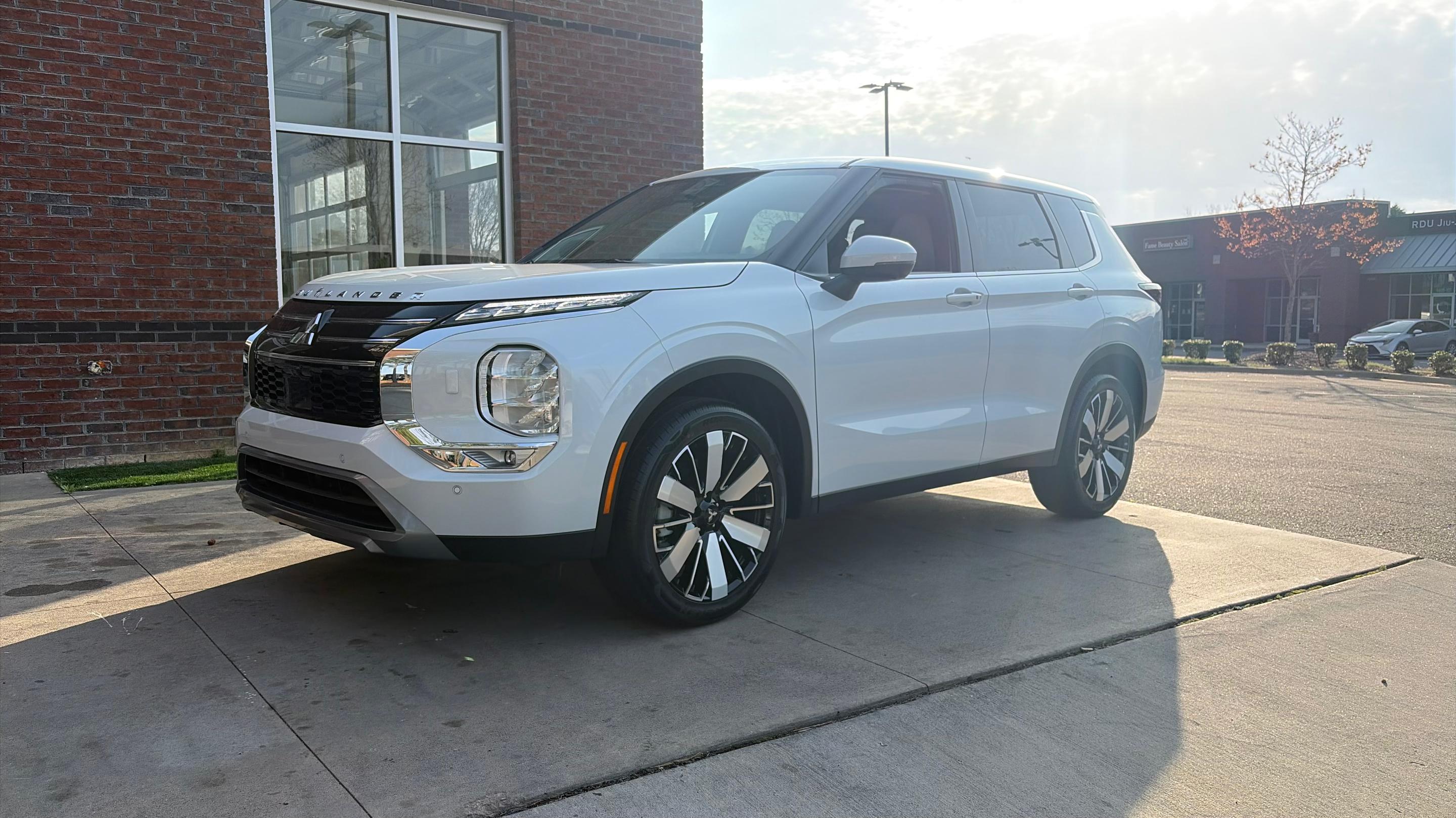 Mitsubishi Outlander 2025 in Raleigh, NC
