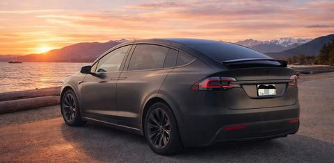 Tesla Model X 2021