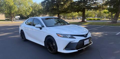 Toyota Camry Hybrid 2022
