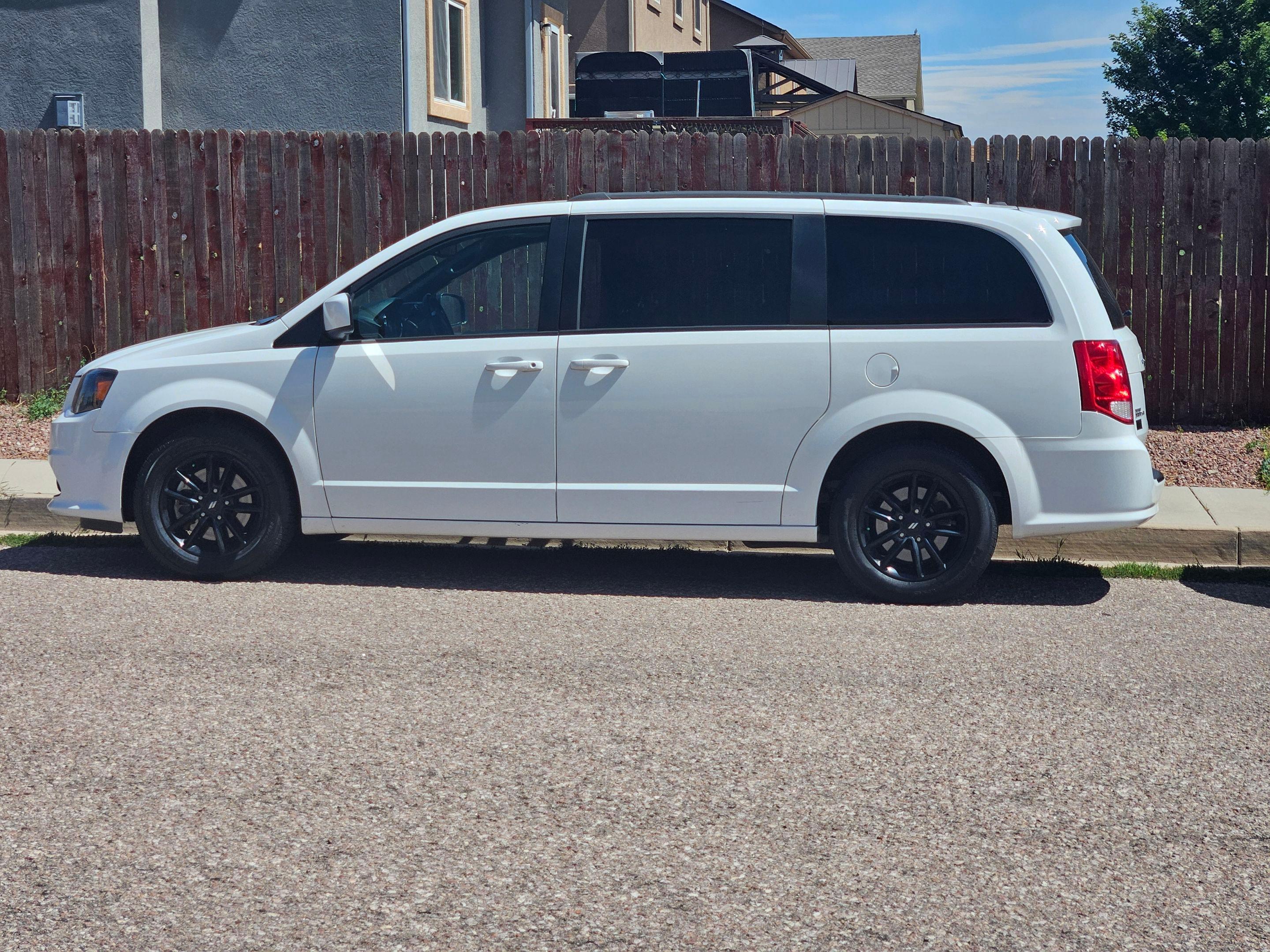 Dodge Grand Caravan 2019 in Colorado Springs, CO