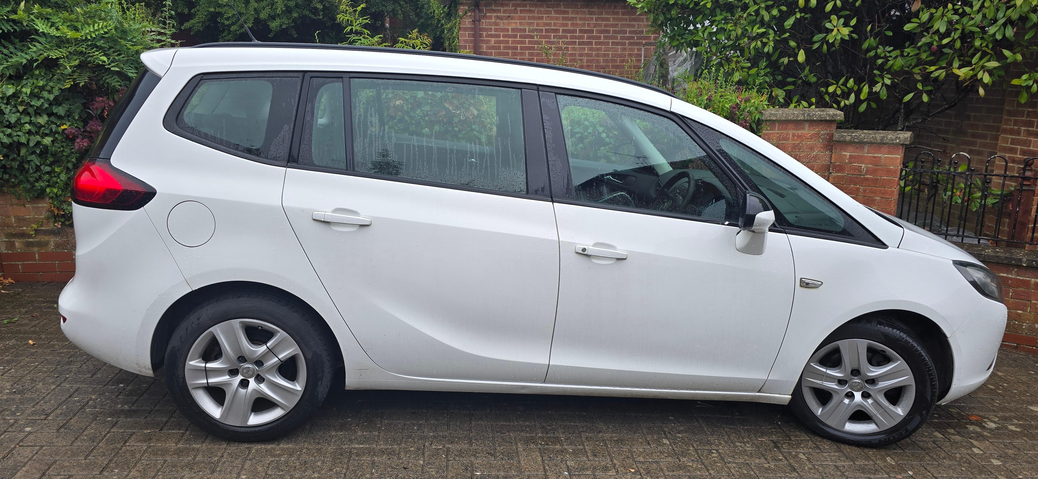 Vauxhall Zafira Tourer 2014 in Chippenham