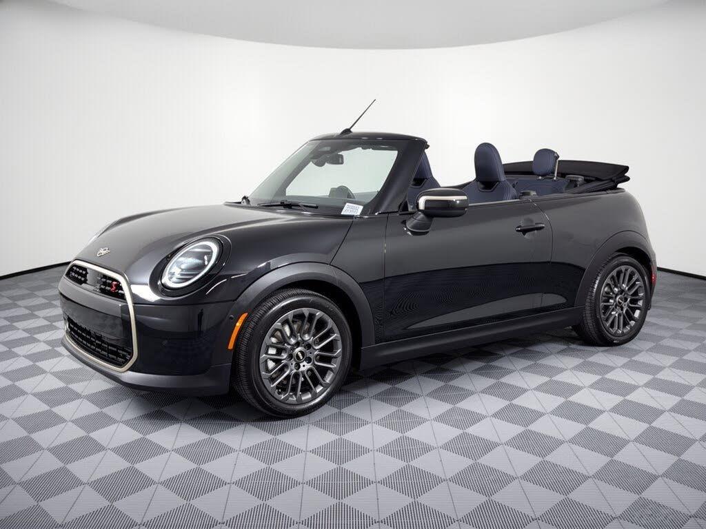MINI Convertible 2026 in Richmond, TX