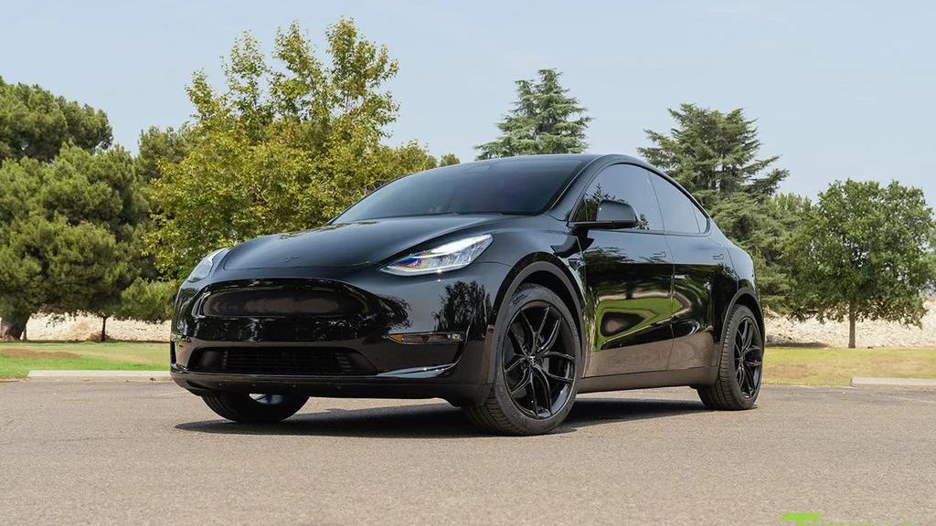 Tesla Model Y 2023 in Peabody, MA