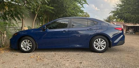 Toyota Camry Hybrid 2025