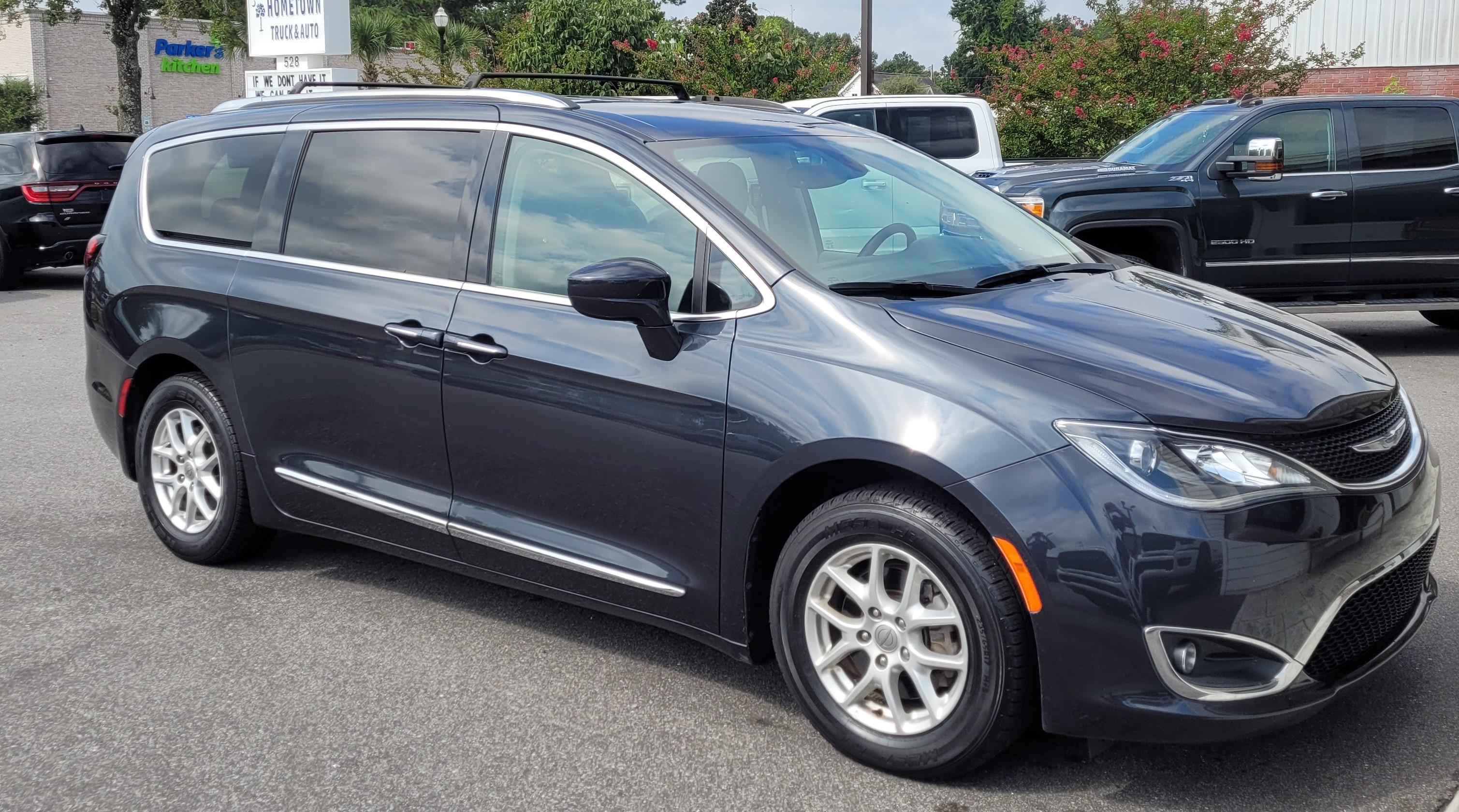 Chrysler Pacifica 2020 in North Charleston, SC