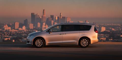Chrysler Pacifica 2017