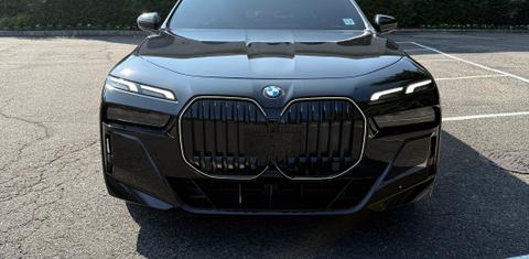 BMW 7 Series 2024