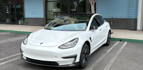 Tesla Model 3 2020
