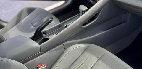 Hyundai Elantra 2022