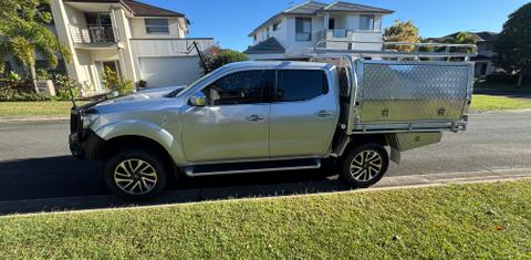 Nissan NAVARA 2015