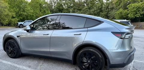Tesla Model Y 2026