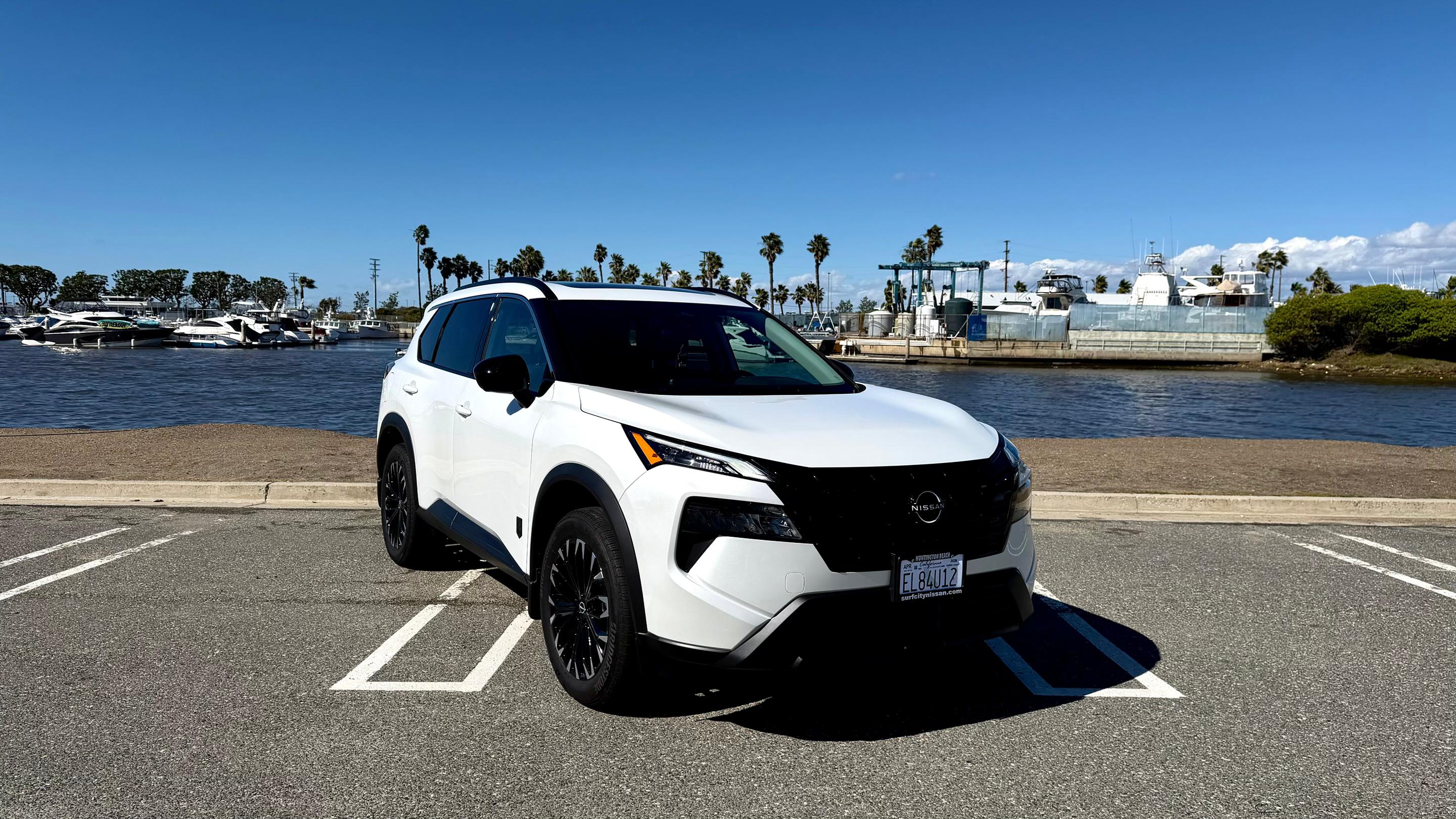 Nissan Rogue 2026 in Huntington Beach, CA