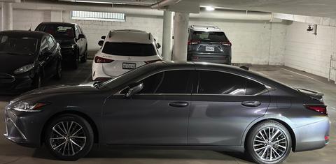 Lexus ES 2025