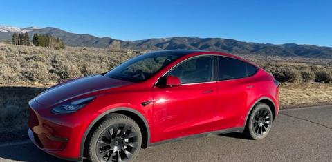 Tesla Model Y 2023