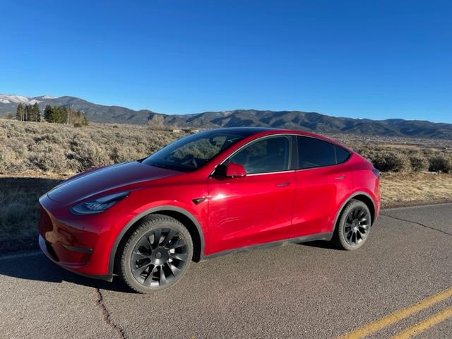 Tesla Model Y 2023 in El Prado, NM