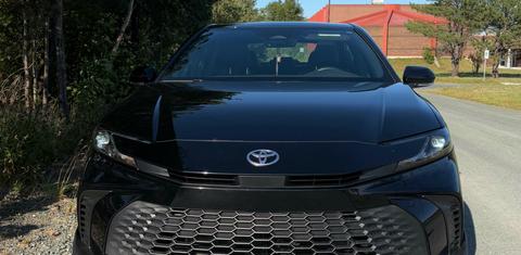 Toyota Camry Hybrid 2025