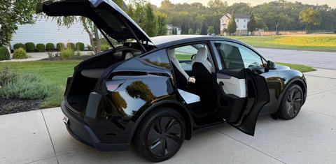 Tesla Model Y 2026