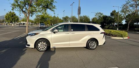 Toyota Sienna 2026