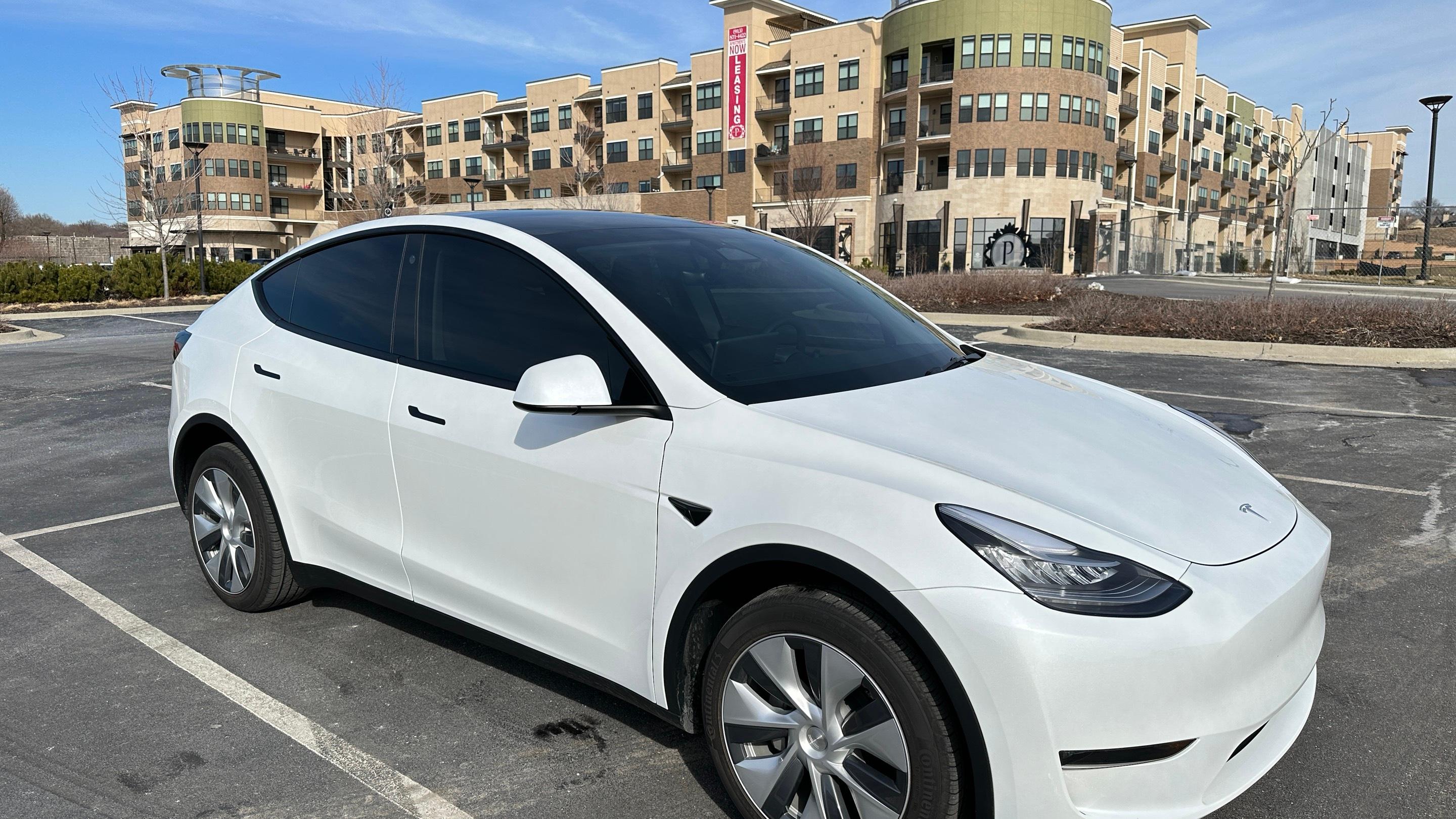 Tesla Model Y 2023 in 