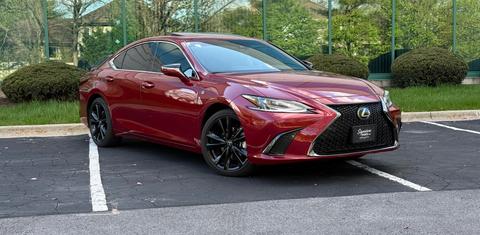 Lexus ES 2025