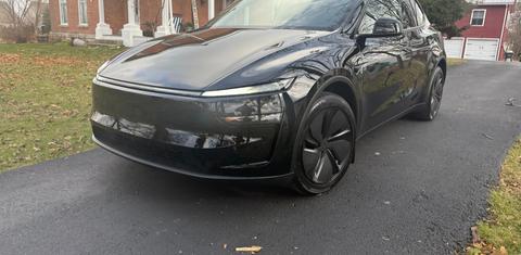 Tesla Model Y 2026