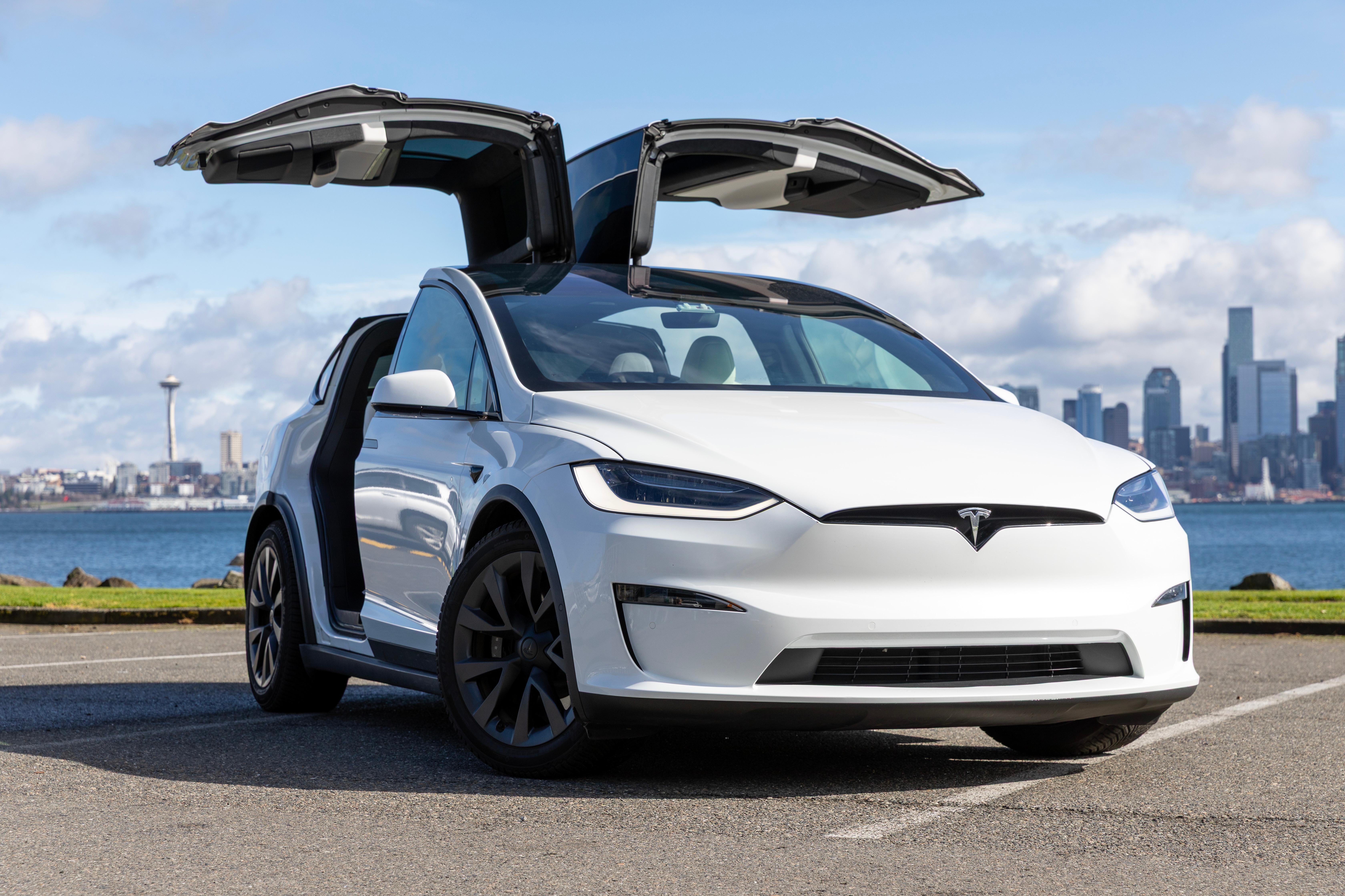 Tesla Model X 2022 in 