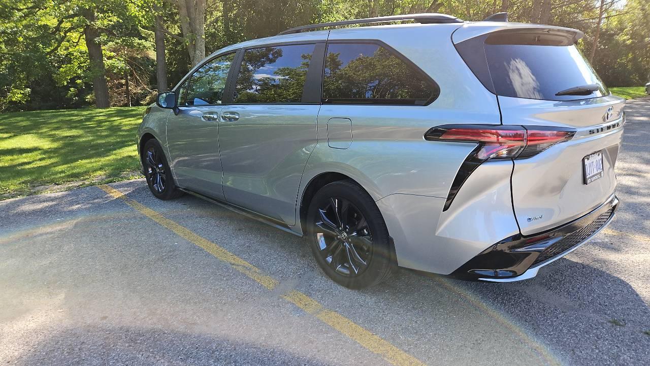 Toyota Sienna 2025 in Brantford, ON