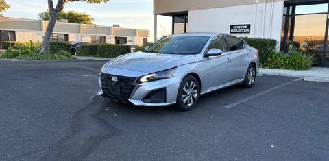 Nissan Altima 2023