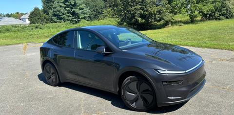 Tesla Model Y 2026