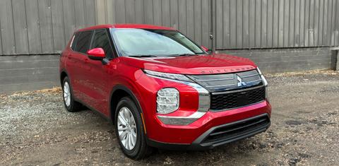Mitsubishi Outlander 2025