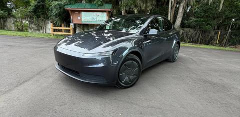 Tesla Model Y 2026