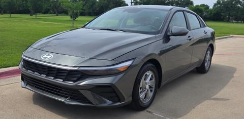 Hyundai Elantra 2025