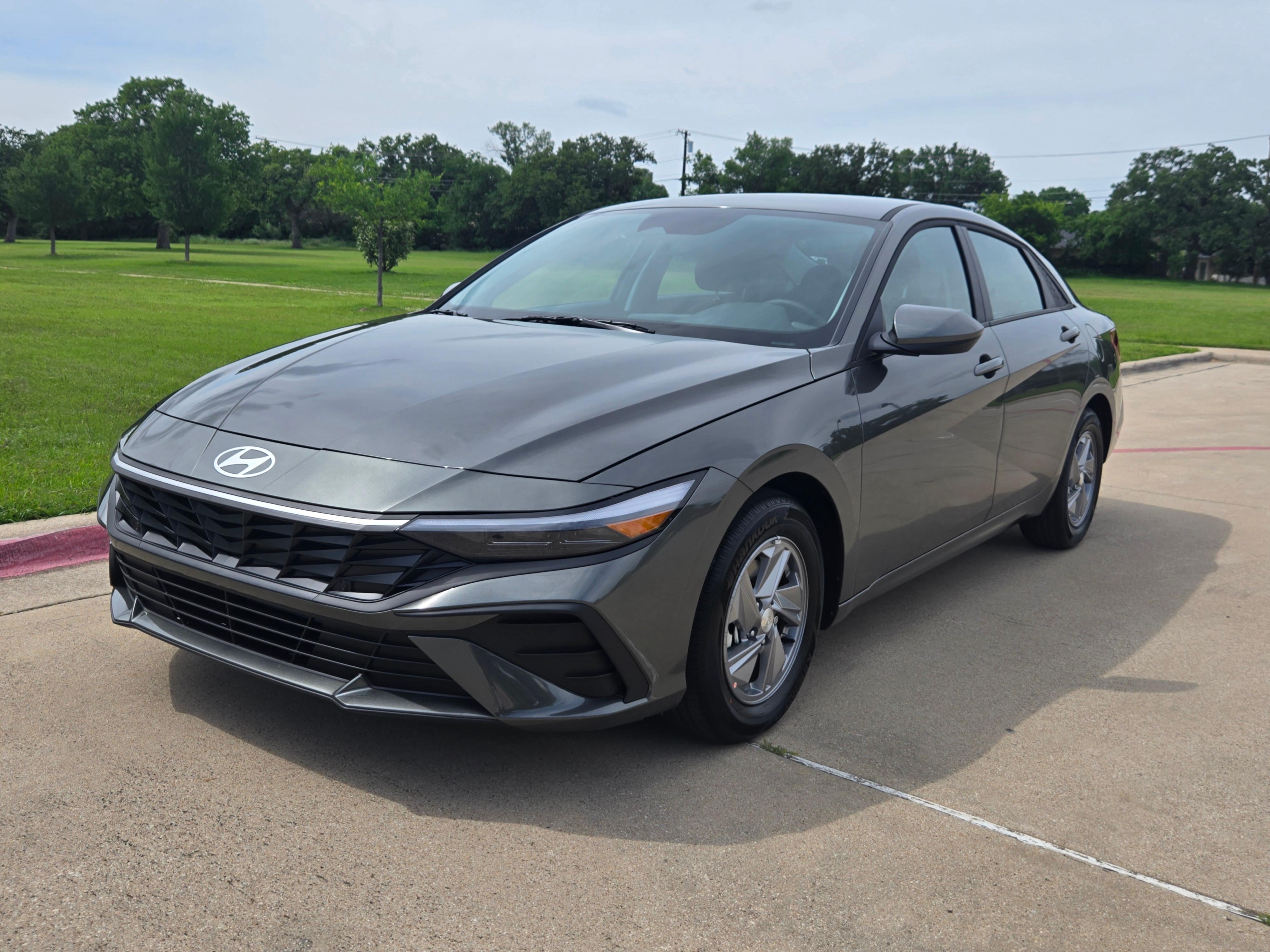 Hyundai Elantra 2025 in 